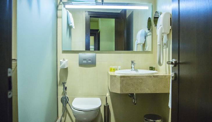 Colosseum Marina Hotel Batumi