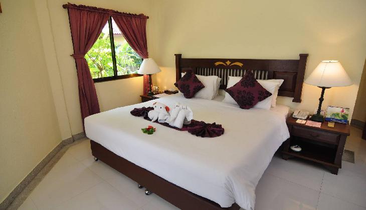 Hyton Leelavadee Hotel