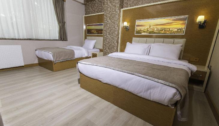 De Maison Airport Hotel