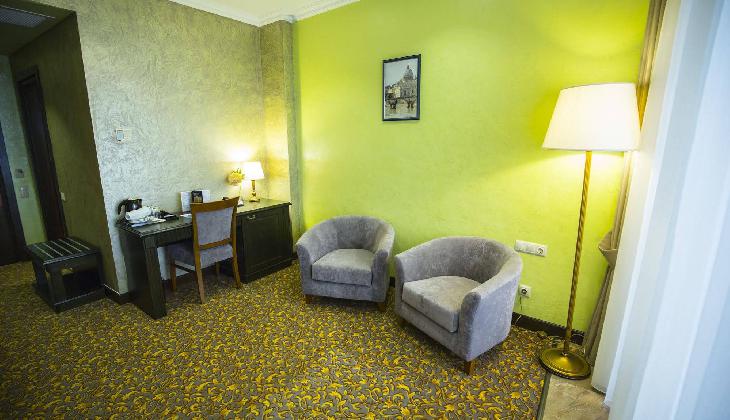 Colosseum Marina Hotel Batumi