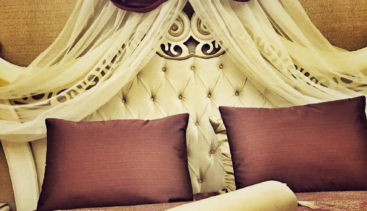 Royal Life Exclusive