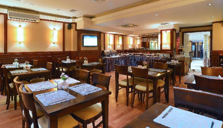 هتل پِرا رُز