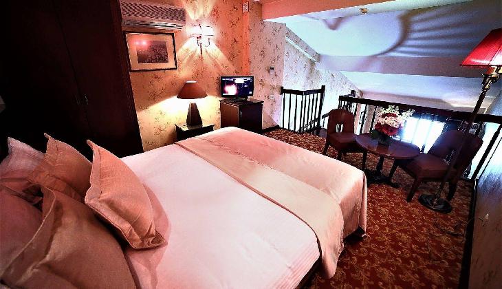 هتل پِرا رُز