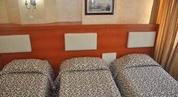 هتل کایا مادرید