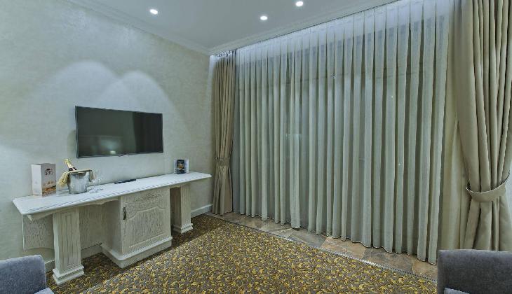 Colosseum Marina Hotel Batumi