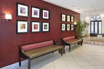 Hotel Cass - A Holiday Inn Express at Magnificent Mile