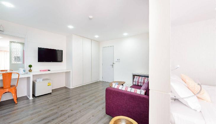 The Tint At Phuket Town