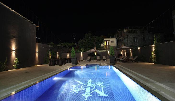 هتل تورا پالاس