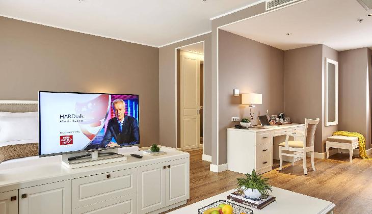 Renata Suites Boutique Hotel