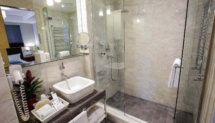 Housez Suites & Apartments