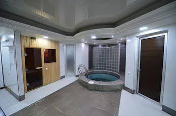 هتل دلوکس ایروان