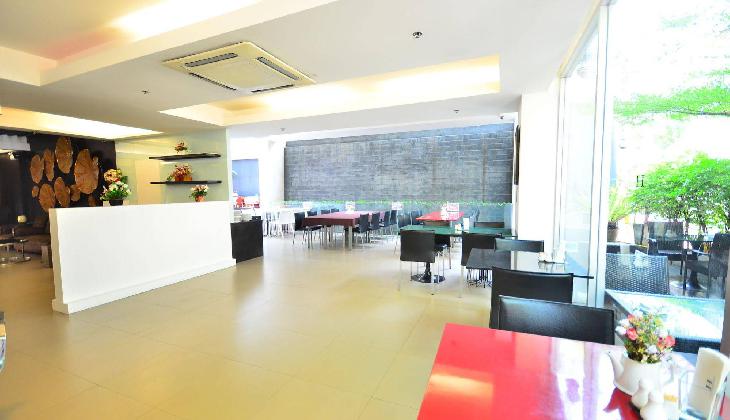 هتل اچ رزیدنس ساتورن