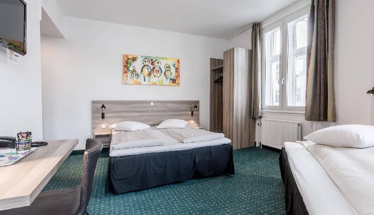 Good Morning + Copenhagen Star