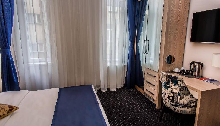 Five Points Square City Center