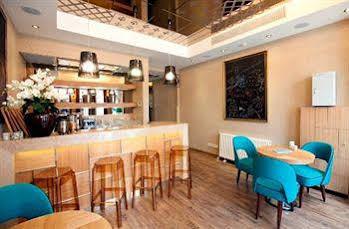 Collage Taksim Hotel