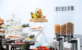 Coco Royal Beach Hotel