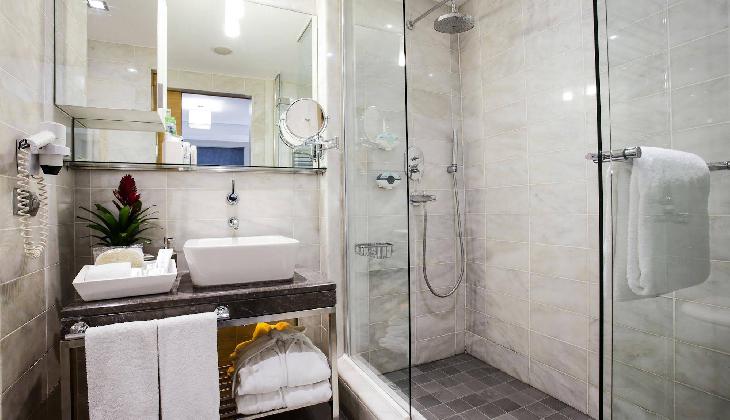 Housez Suites & Apartments