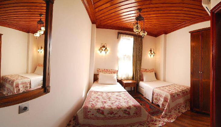 White Garden Pansion