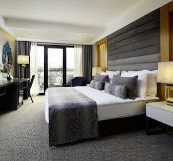 Zimmer Bosphorus Hotel