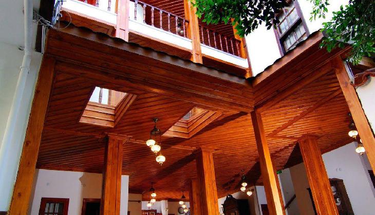 White Garden Pansion