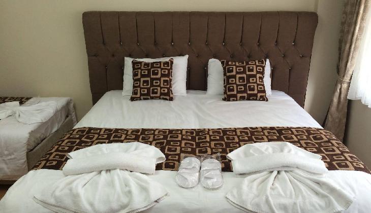 Black Bird Suite Hotel