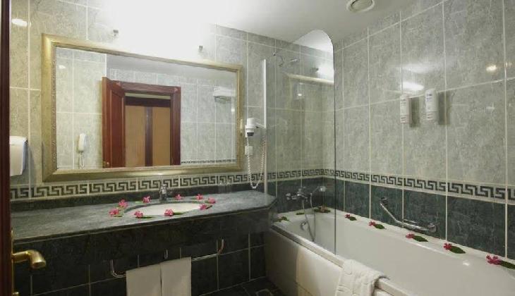 Bodrum Holiday Resort & Spa