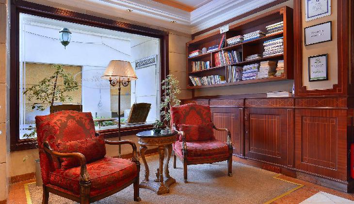 هتل پِرا رُز