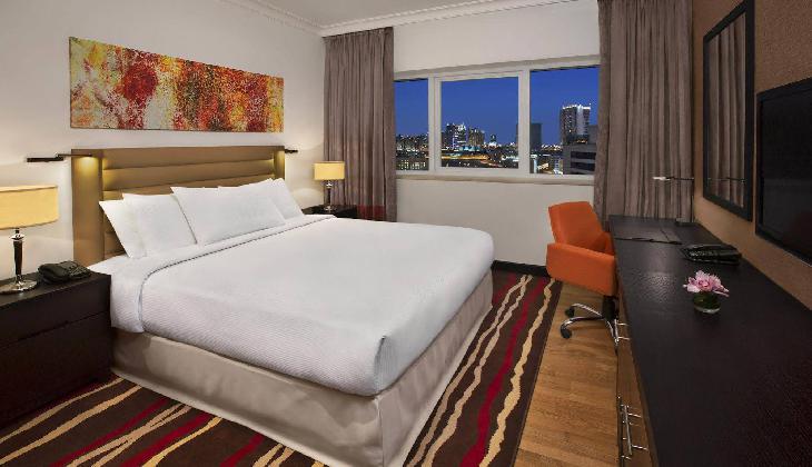 هتل و مجوعه اقامتی دابل تری بای هیلتون دبی - البرشا