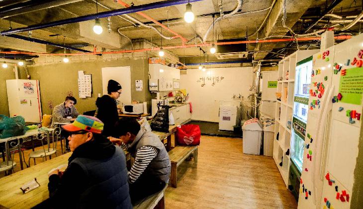 Kimchee Sinchon Guesthouse