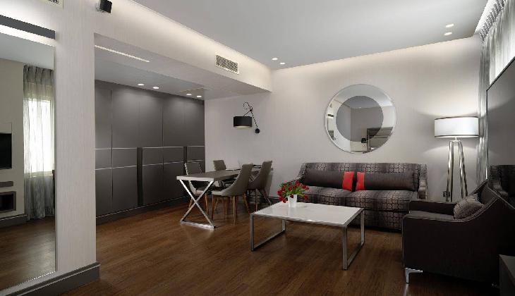 هتل هالیدی سوییت