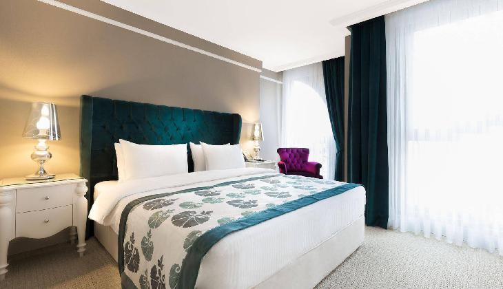 هتل متروپولیتن تکسیم