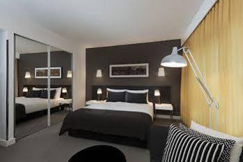 هتل آپرتمان آدینا برلین