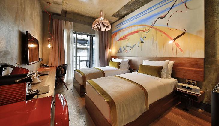 Occidental The Public