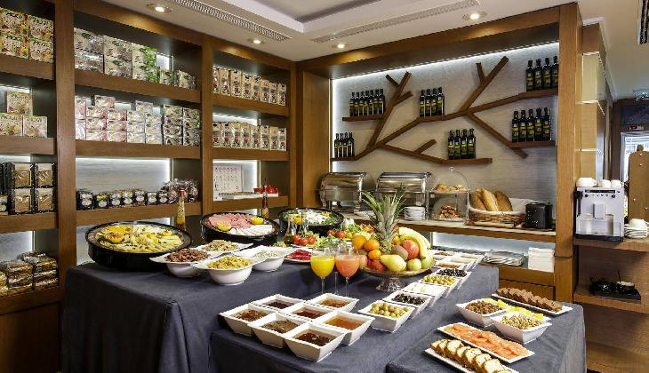 Housez Suites & Apartments