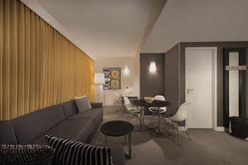 هتل آپرتمان آدینا برلین