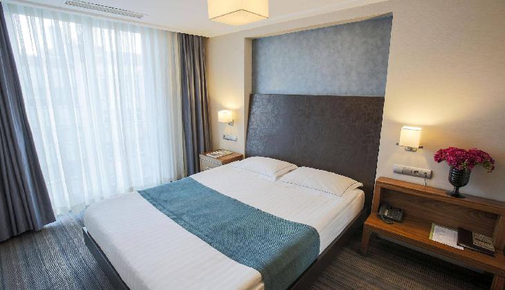 Housez Suites & Apartments