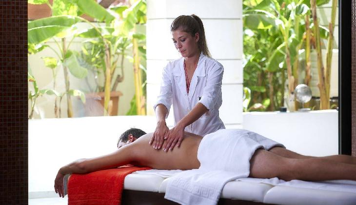 Macaris Suites & Spa