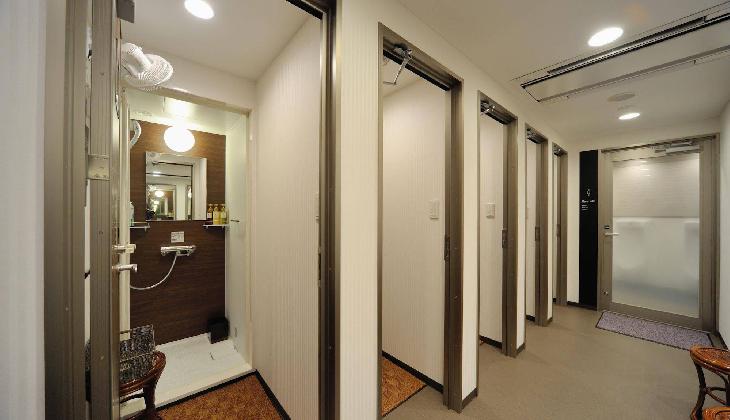 Global Cabin Gotanda