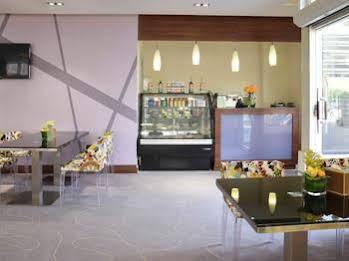 Suite Novotel Riyadh Dyar