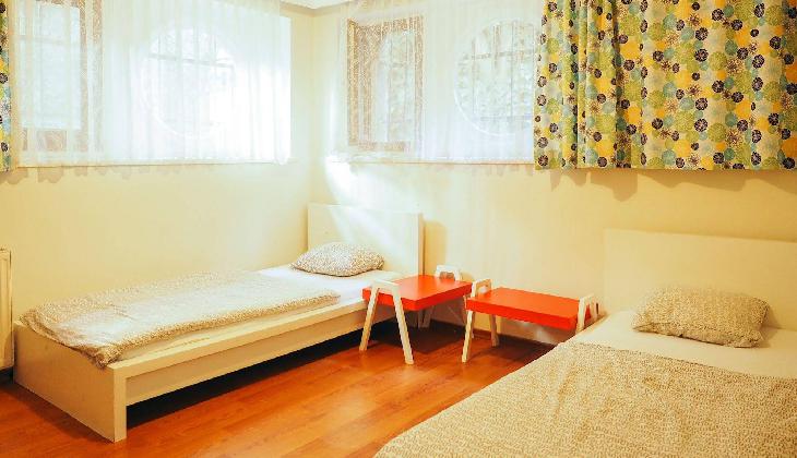Deeps Hostel