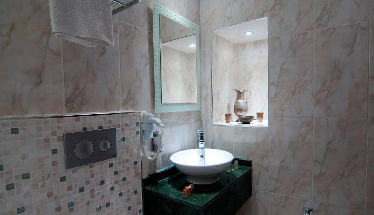 White Garden Pansion