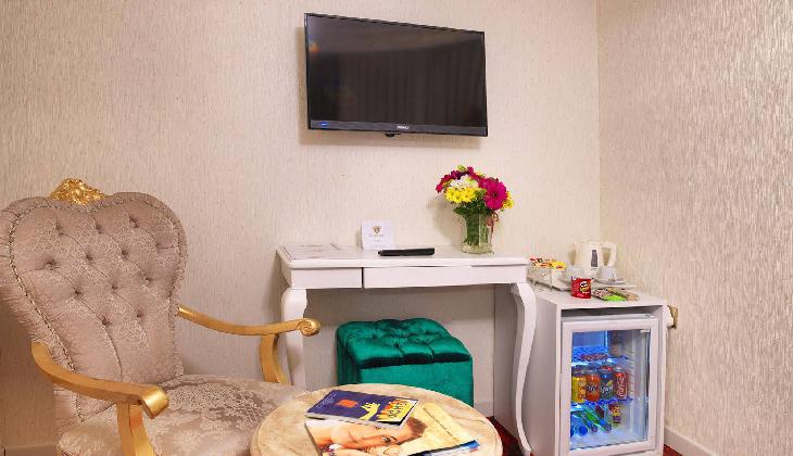 هتل وایت مونارچ