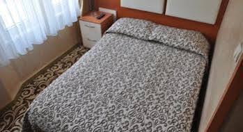 هتل کایا مادرید