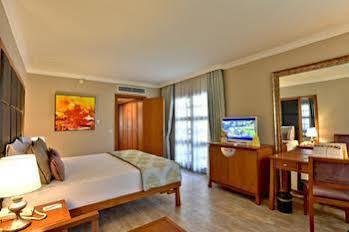 Club Magic Life Water World Imperial