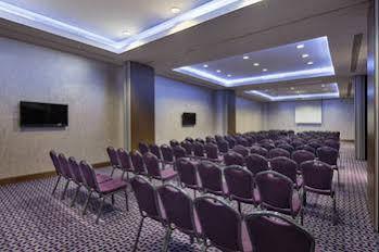 Hampton by Hilton Istanbul Kayasehir