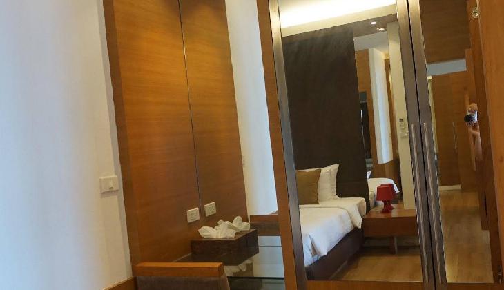 Replay Pool Villa Beachfront