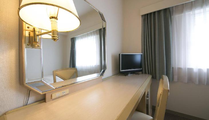 Shin Osaka Washington Hotel Plaza