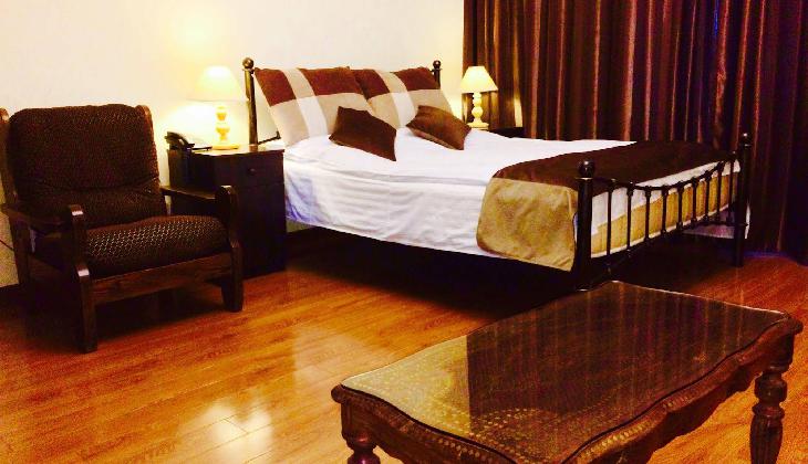 Boutique Hotel British House