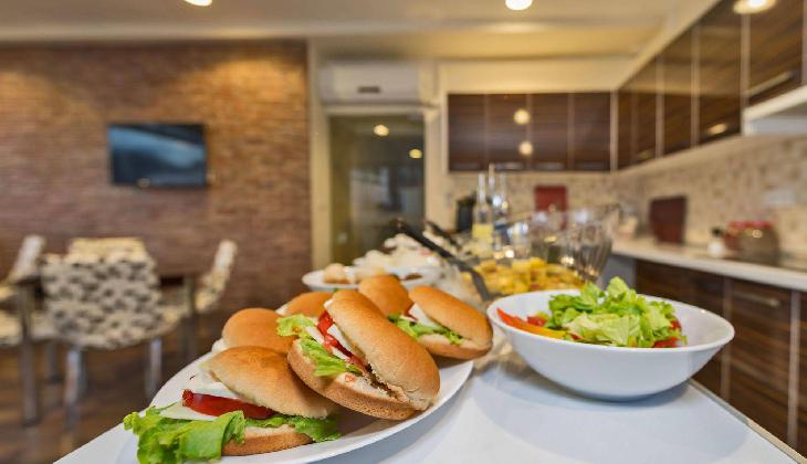 هتل اینویکتوم رزیدنس