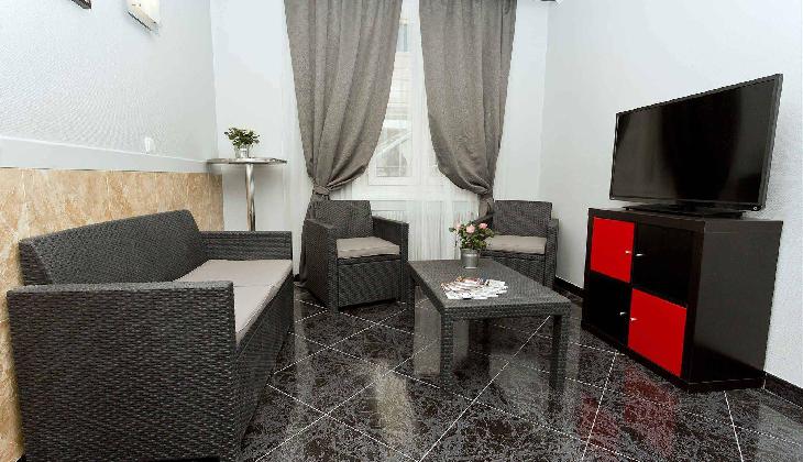 Hipotel Paris Buttes Chaumont Pyrénées